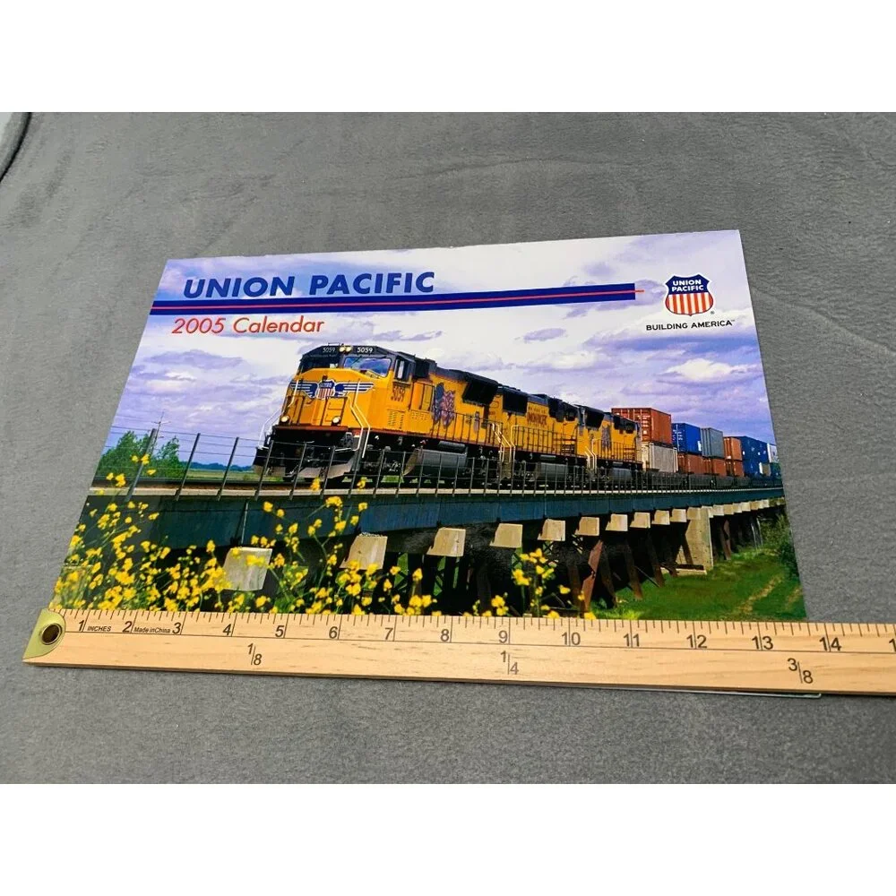 Union Pacific 2005 Calendar with Train Photography